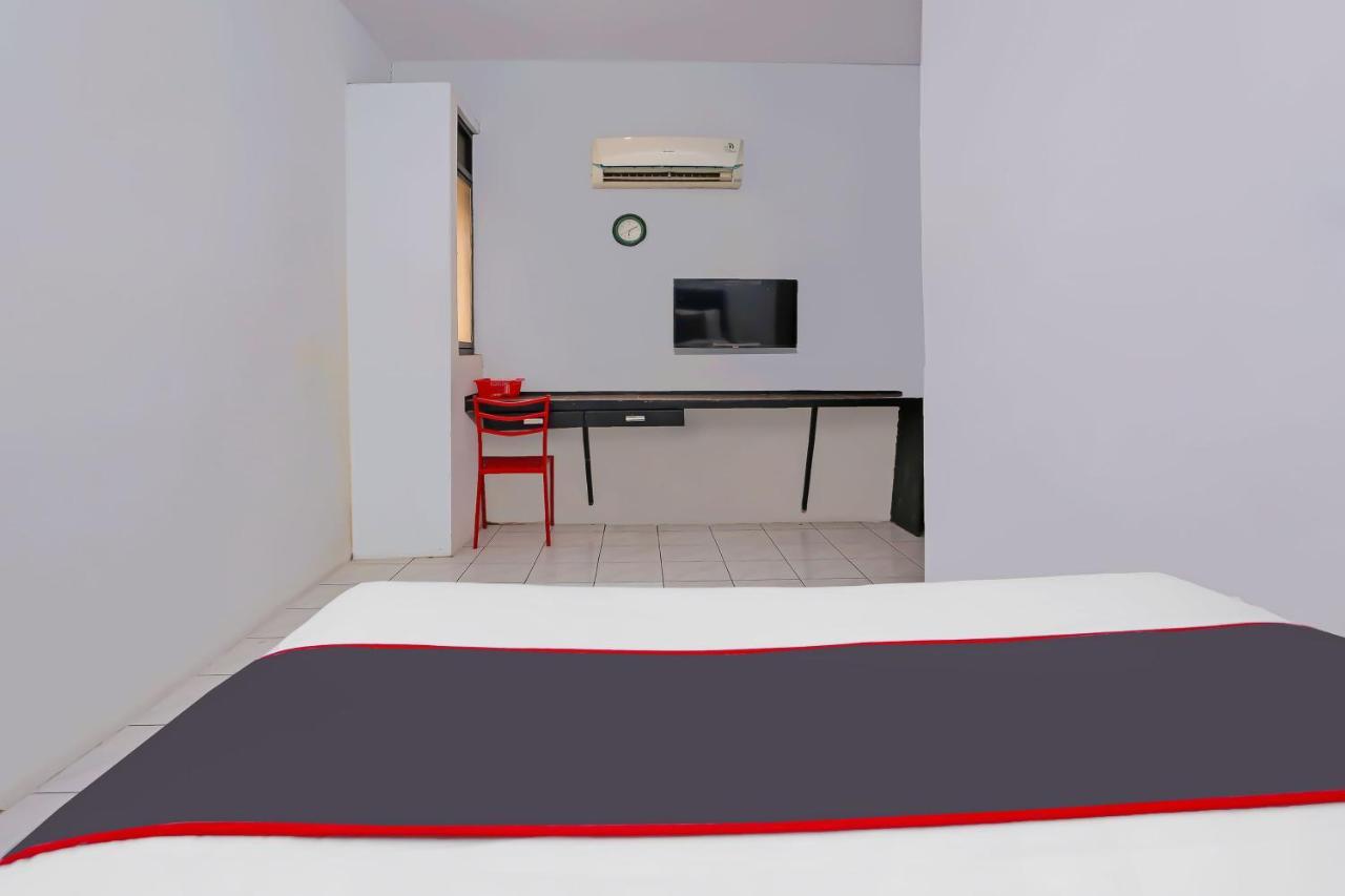 Collection O 92739 Hotel Pintu Besar ジャカルタ エクステリア 写真