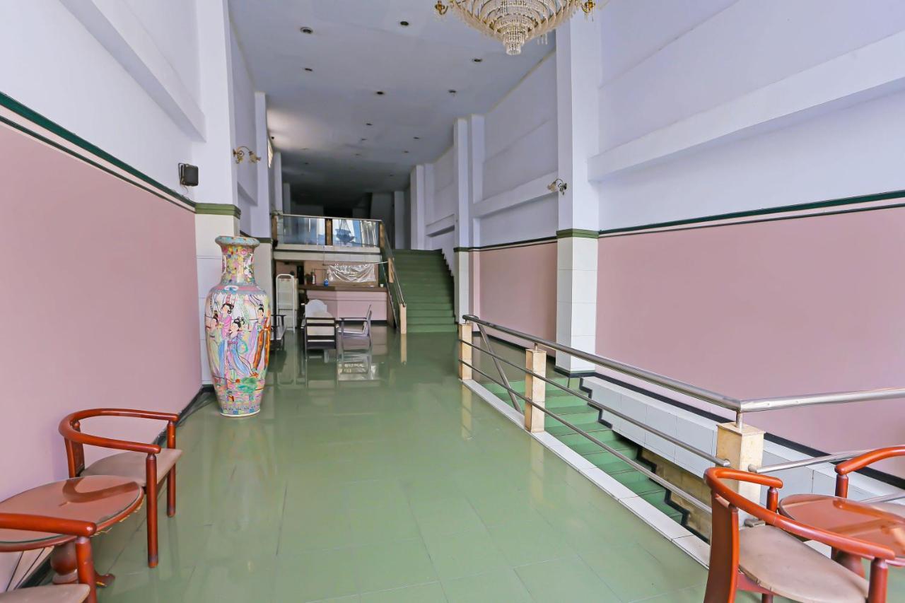 Collection O 92739 Hotel Pintu Besar ジャカルタ エクステリア 写真